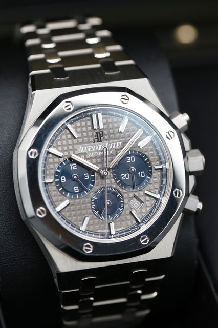 Audemars Piguet Royal Oak 26331IP.OO.1220IP.01 Image 2